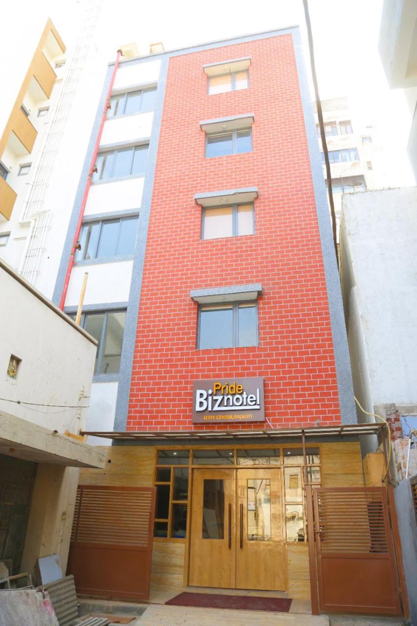 Hotel Nova Pride Rajkot Exterior photo