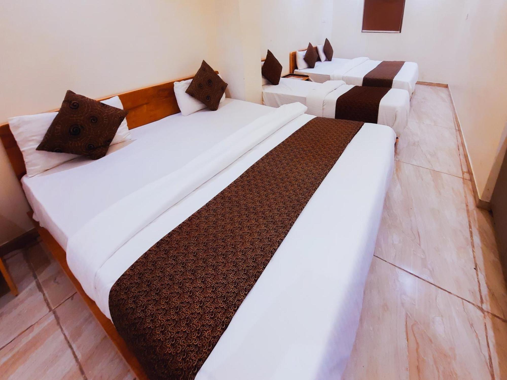 Hotel Nova Pride Rajkot Exterior photo